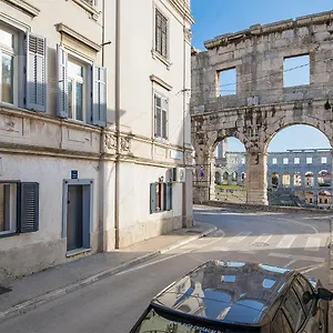  Appartamento Elegant Next To Arena
