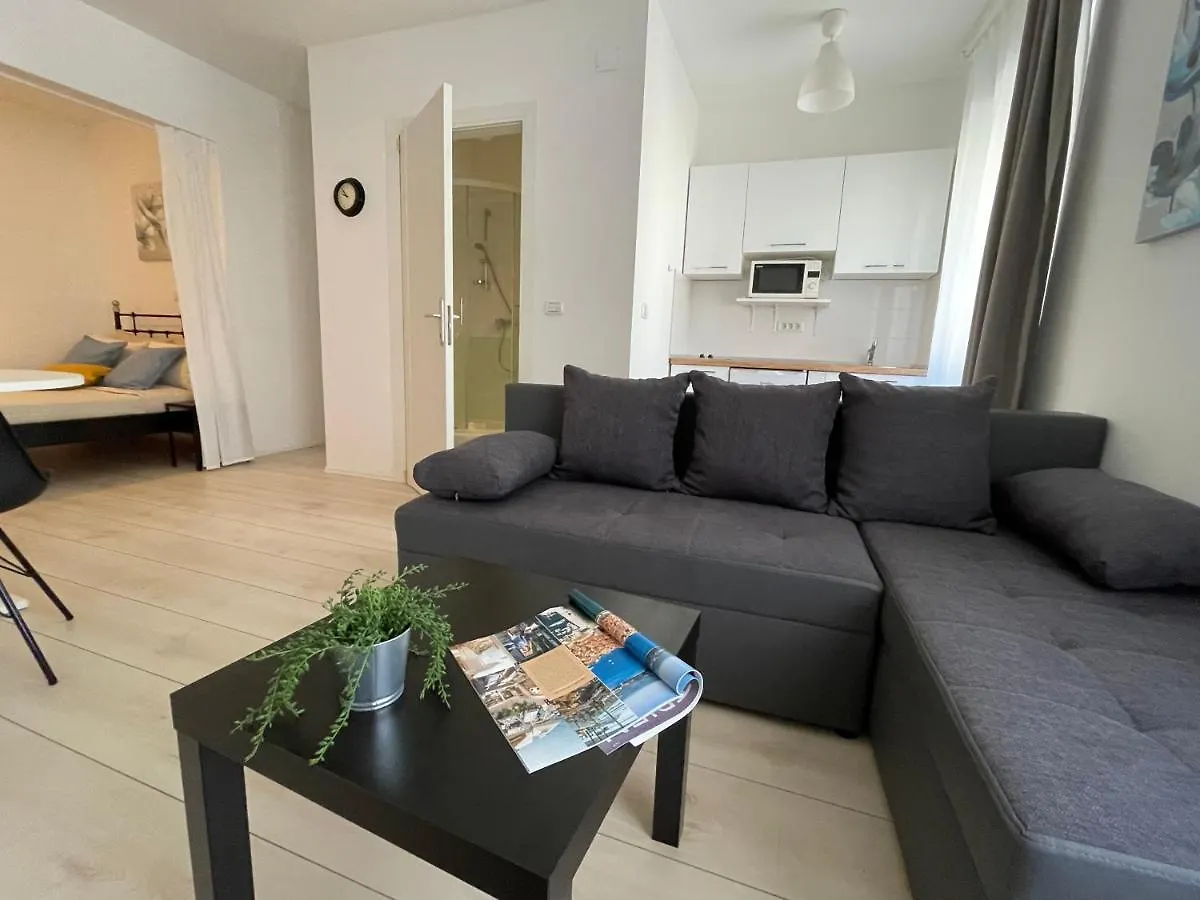 Apartments Antons 2 Pola