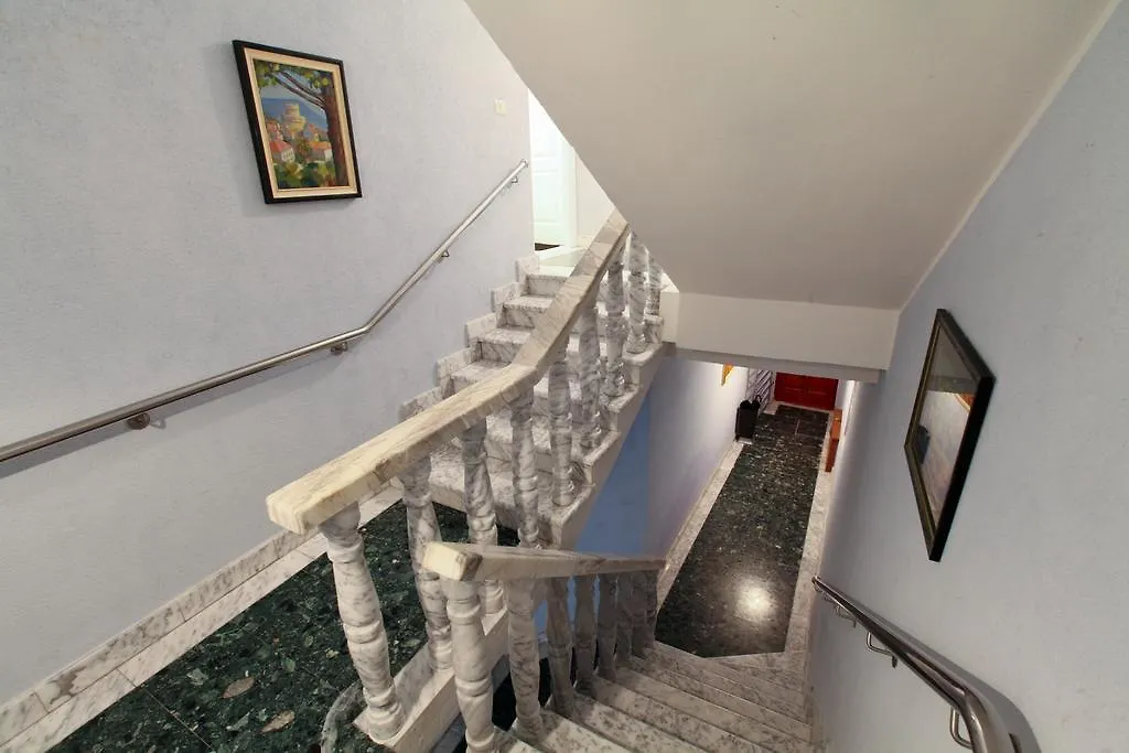 Apartments Antons 2 Pula